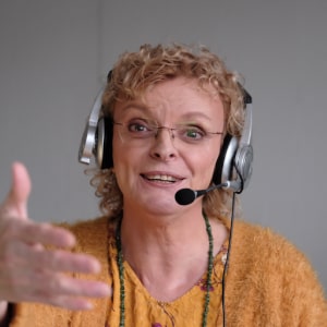 gabi-spinger-kopfhoerer